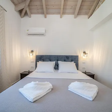 Callista Villa